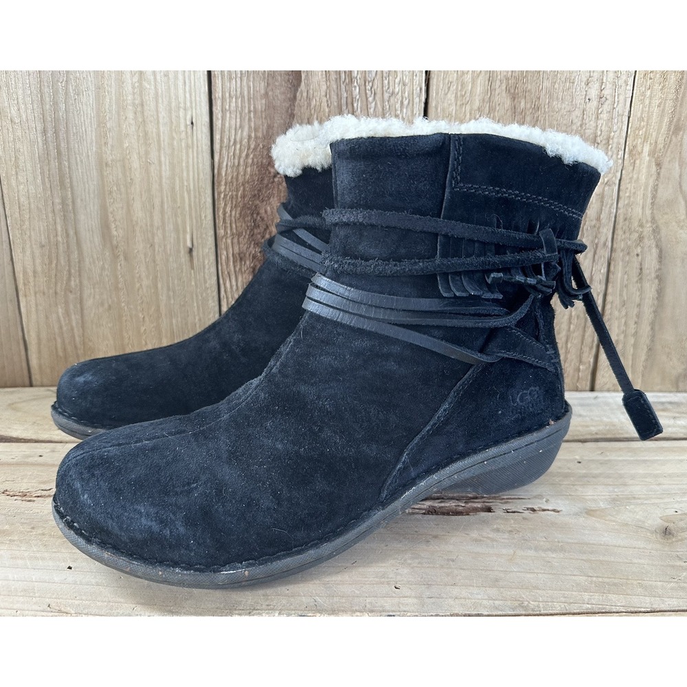 UGG Ankle Shearling Boots 5749 Black Gaviota Suede Lacing Aztec Women’s Sz 8